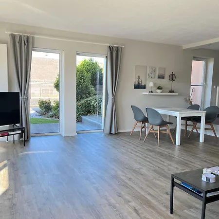 Ferienwohnung-mit-grosser-terrasse-und-garten-fuer-geniesser Hartenfels