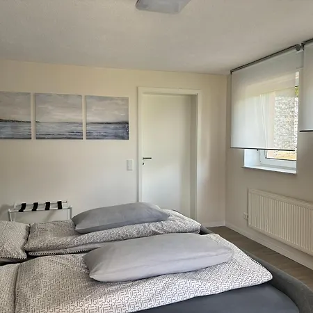 Ferienwohnung-mit-grosser-terrasse-und-garten-fuer-geniesser * Hartenfels