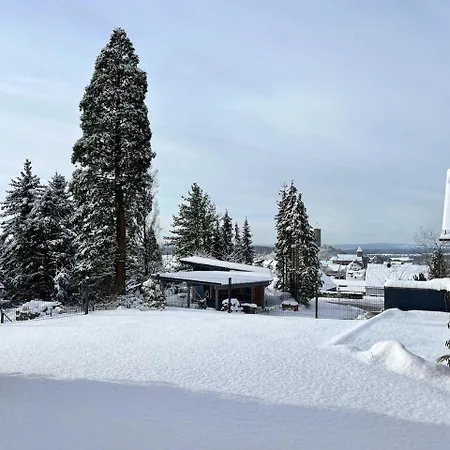 Ferienwohnung-mit-grosser-terrasse-und-garten-fuer-geniesser