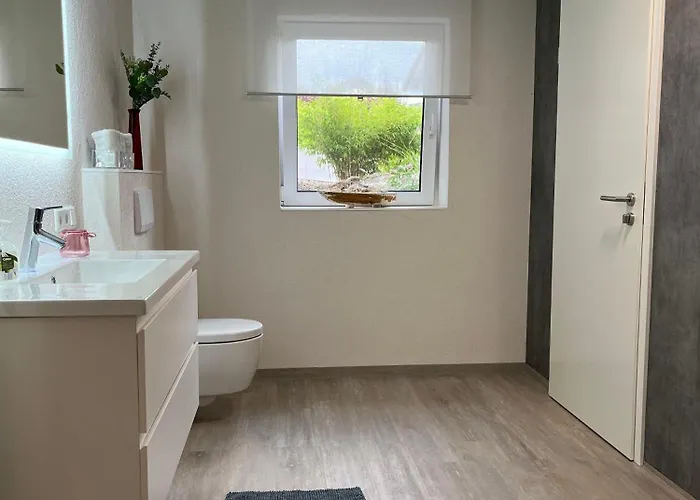 Ferienwohnung-mit-grosser-terrasse-und-garten-fuer-geniesser *